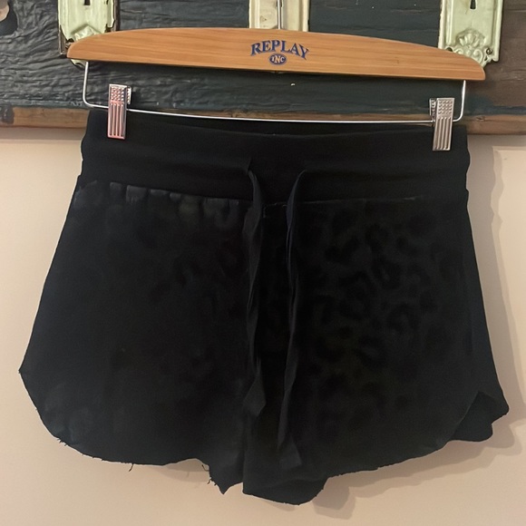 John John Black Burn-out Animal Print Jogging Shorts Size Small - Picture 4 of 15